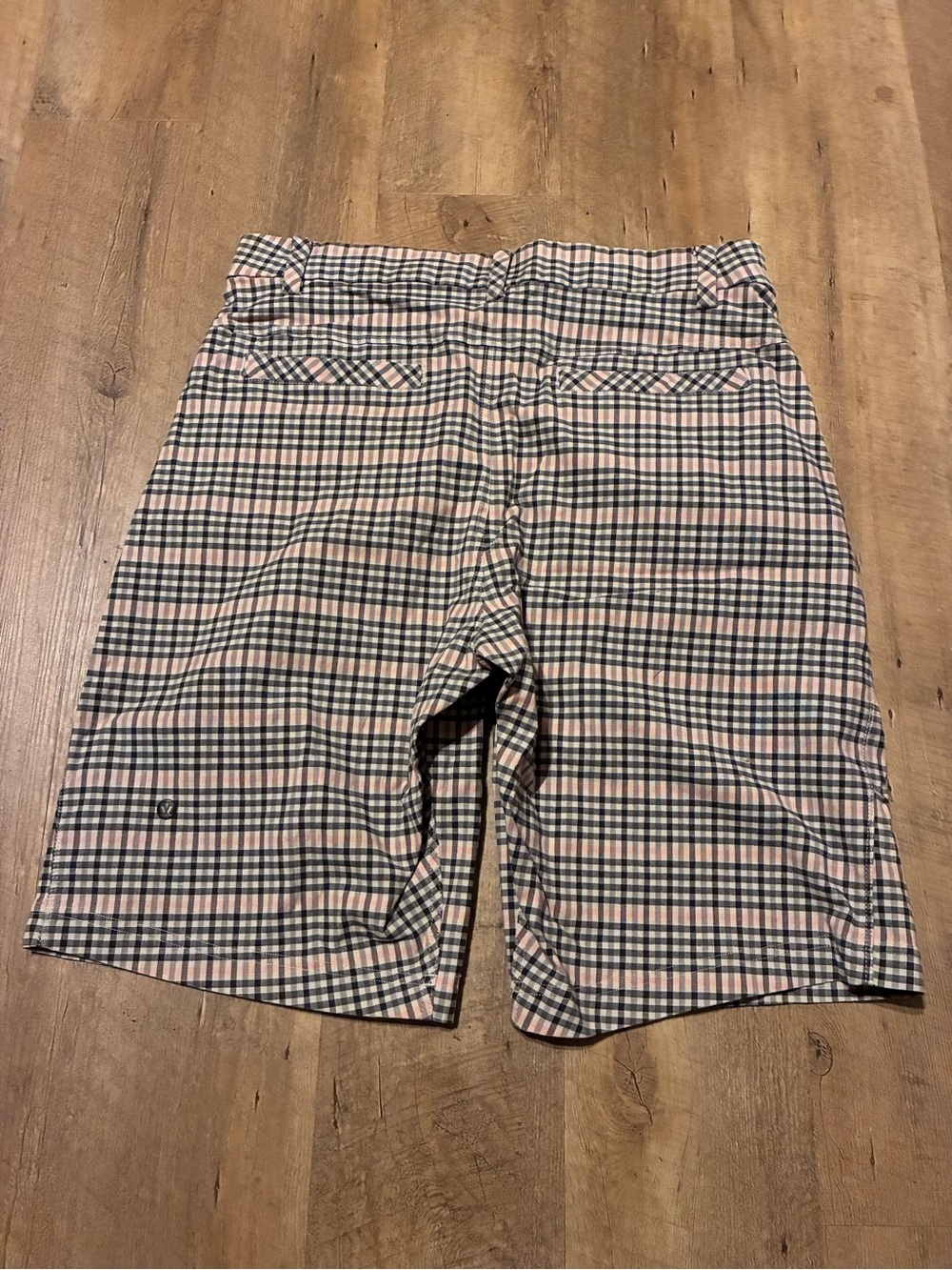 Lululemon Kahuna Plaid Active Golf Shorts Men's Size 34 - Picture 9 of 13